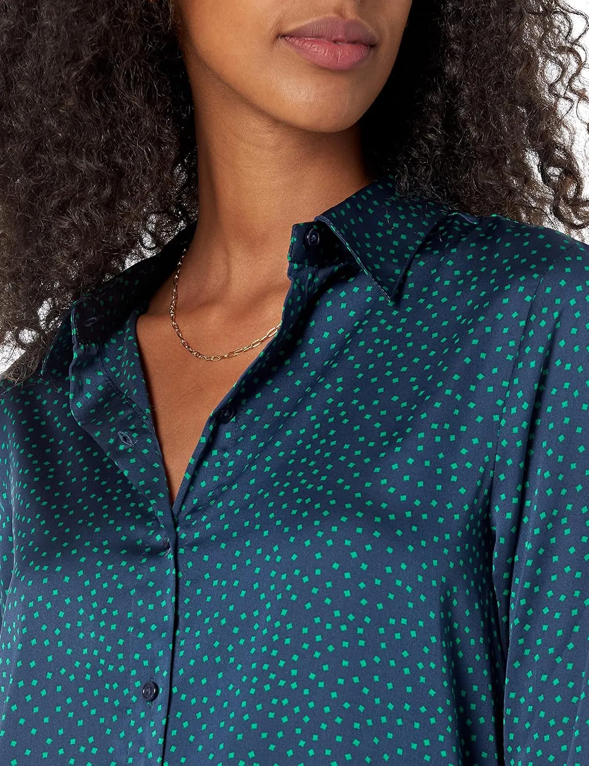 Amazon Essentials Women's Classic-Fit Satin Button Down Blouse (Available in Plus Size)