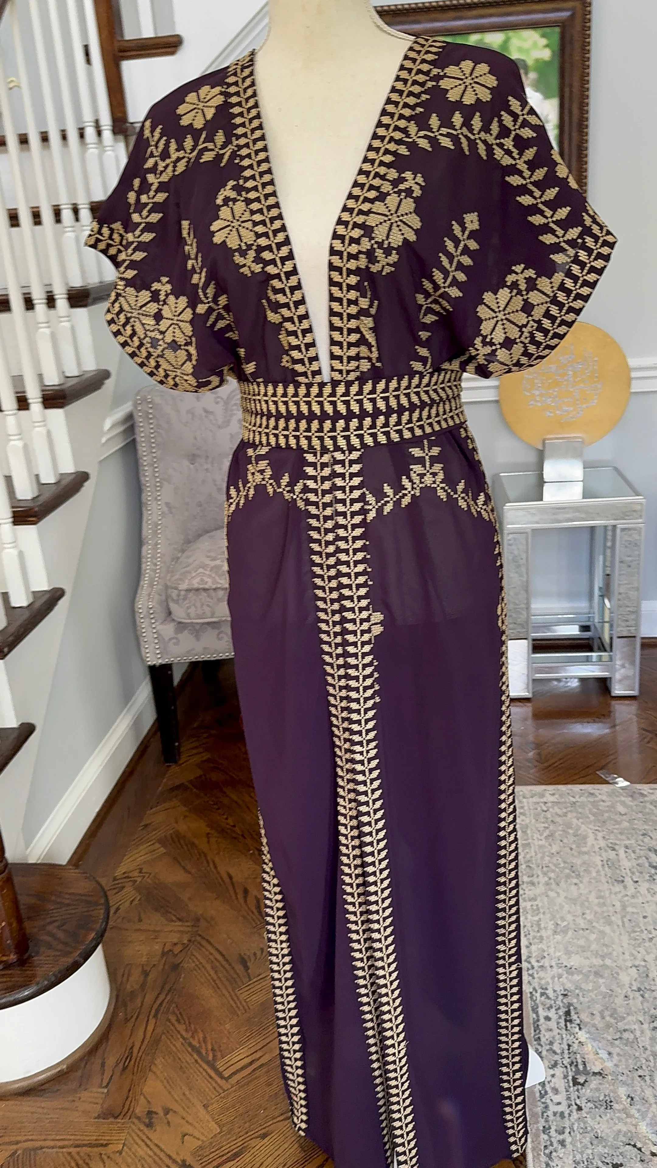 Caftan, Dark lavender embroidery abaya
