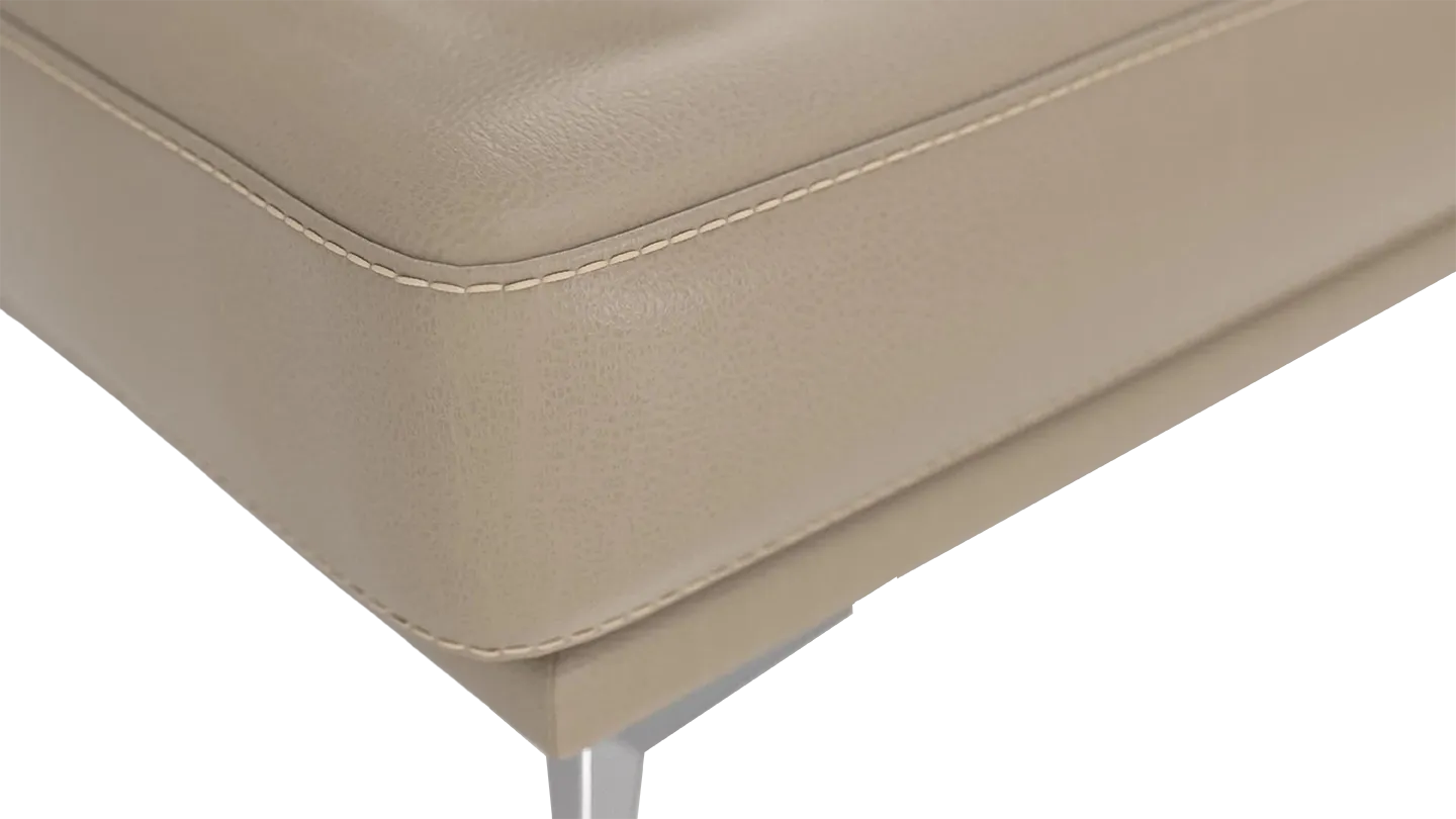 Colyn Sectional