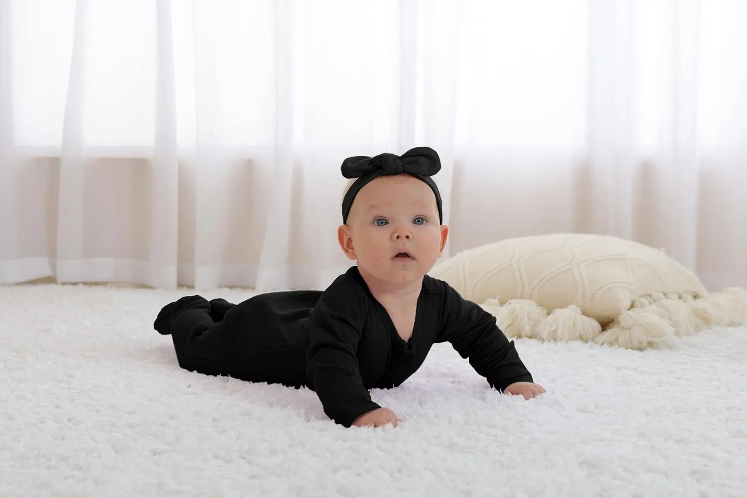GUISBY Long Sleeve Baby Footed Pajamas with Mittens Cotton Sleepers with Zipper 3-Pack