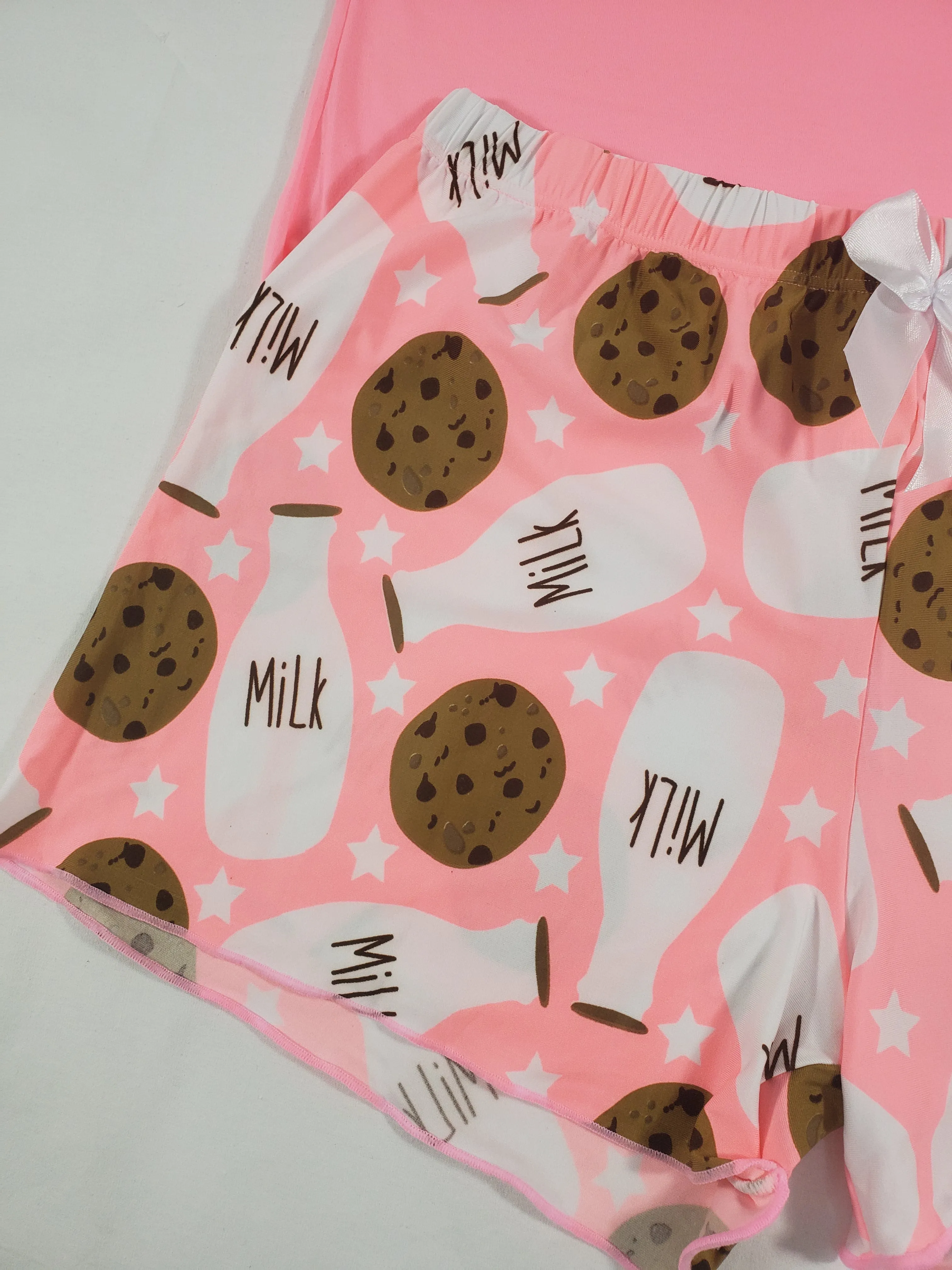 Women's Classic pajama set XL pink shorts milk and cookies theme pink blouse