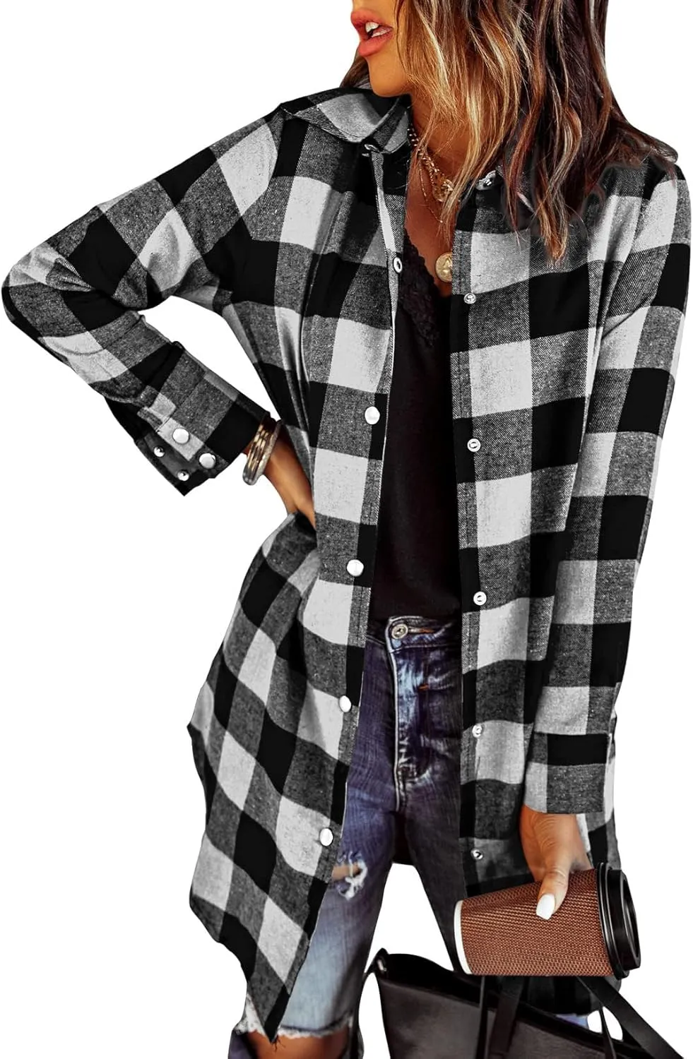 Zeagoo Flannel for Women 2025 Fall Fashion Long Sleeve Plaid Button Down Shirts Shacket Blouse Top with Pockets
