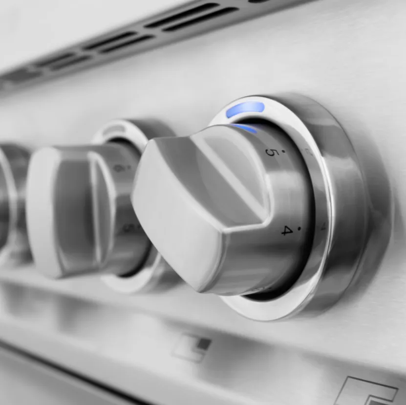 ZLINE 36 Induction Range in Stainless Steel with a Black Matte Door (RAIND-BLM-36)