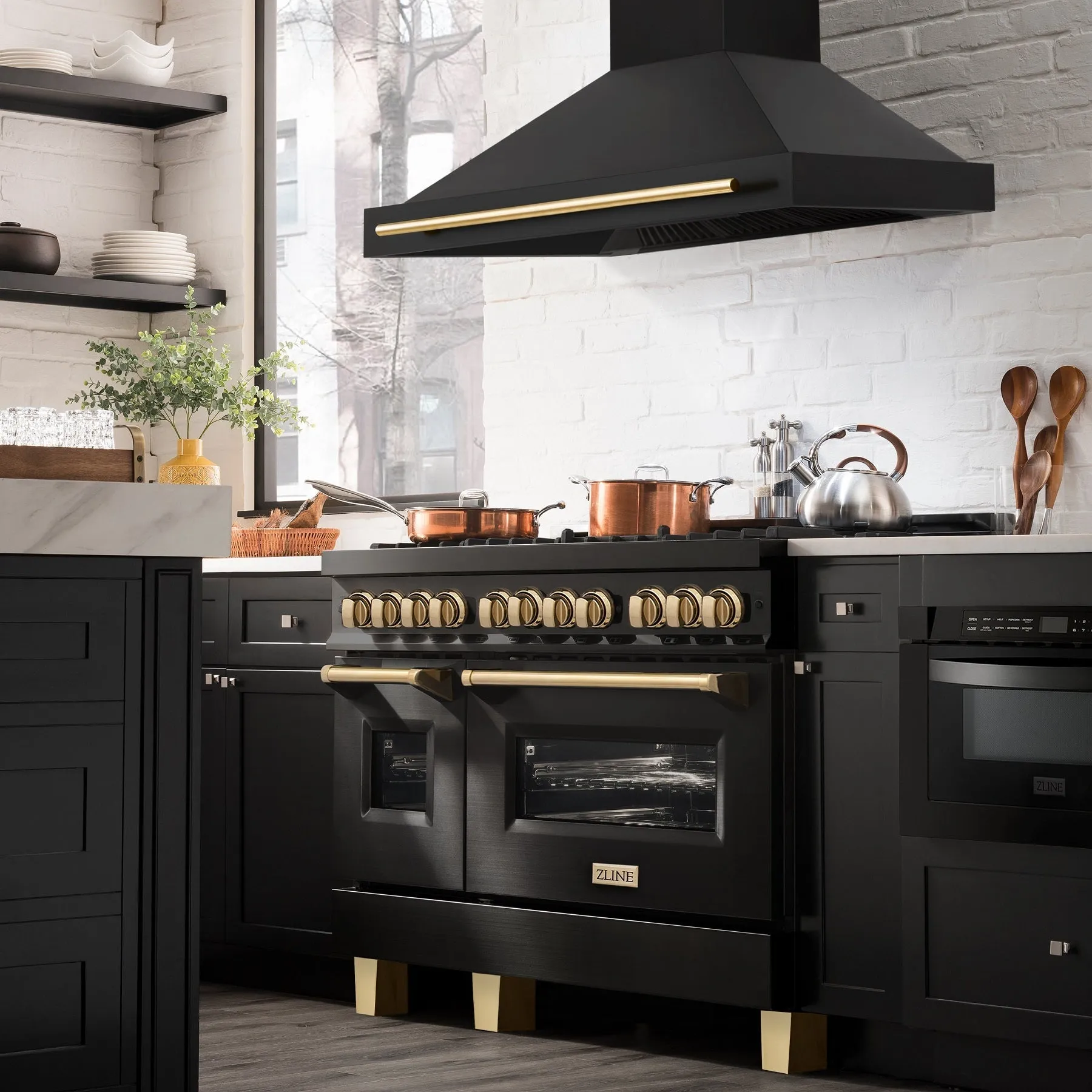 ZLINE 48" Autograph Edition Black Stainless Steel Range Hood with Champagne Bronze Handle (BS655Z-48-CB)